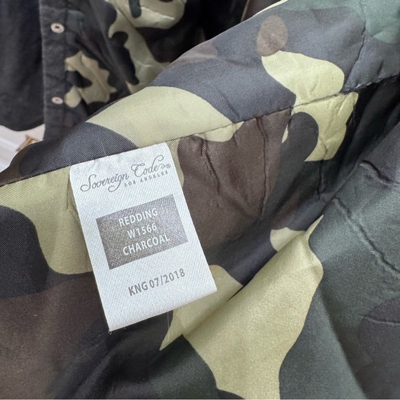 Men Large Sovereign code grey quilted jacket sweater camo interior - Picture 5 of 6